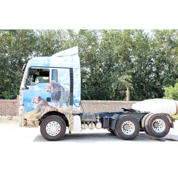 Low Oil Consumption 6*4 Tractor Truck Head Large Volume Fuel Tank 400L