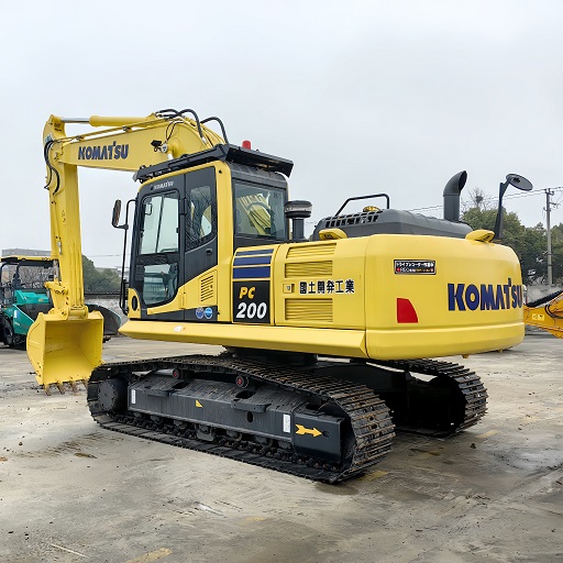 20 Ton Used Komatsu PC200-8 Excavator in Good Condition with Original Hydraulic Valve