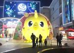 Promotional Cartoon Chicken Statues , Fiberglass Cartoon Characters Polished