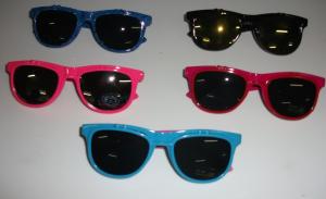 China Custom Wayfare 3d Fireworks Glasses 1.0mm Pmma Thick Lense factory