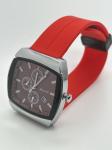 Durable And Elegant Men's Quartz Wrist Watch With Leather Band