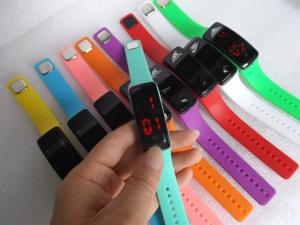China Cheap Promotional Glass Silicone Led Bracelet Wrist Watches With Red Light Time Display In Stock ,Fast Delivery factory