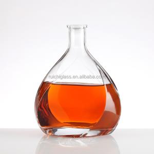 China Hot Stamping Super Flint Glass Bottles for Vodka Whisky in Manufacturing Process factory