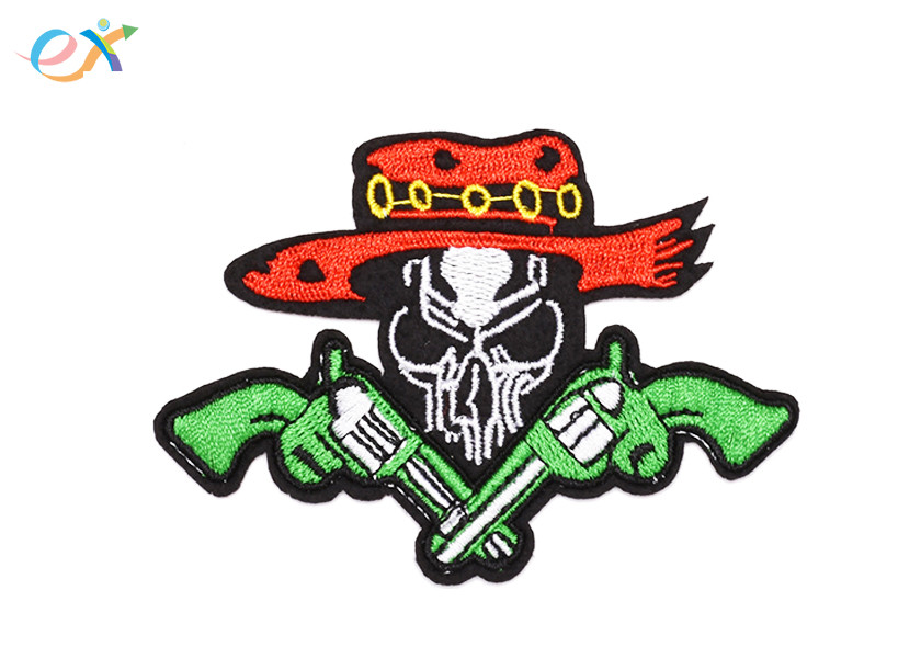 China Twill Material Gun Skull Custom Motorcycle Patches Sew On Backing For Leather Vest factory