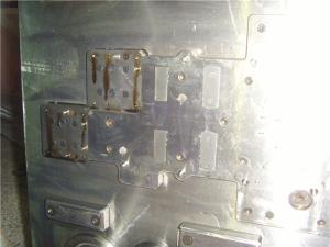 China Aluminum Metal Stamping Dies Natural Anodized Heat Sink Form Blanking Mold factory