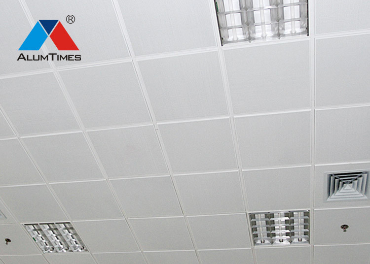 Anti Rust Aluminum Lay In Metal Ceiling Tiles 575x575mm Wooden Color