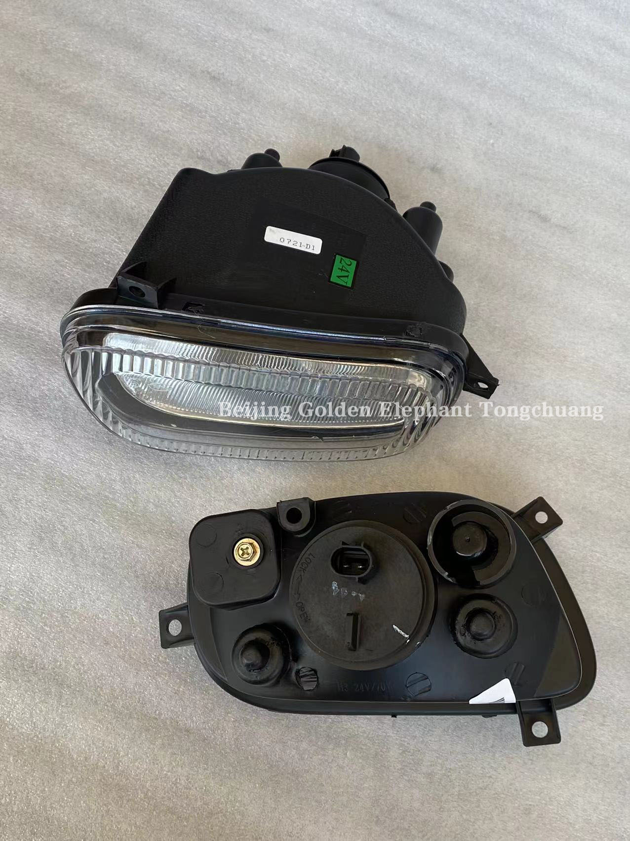 Omac Special Anti-Fog Light for Foton Auto Original Parts of Front Bumper Light Truck
