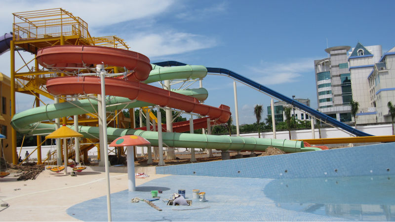 Large Holiday Waterpark Project , Indoor Amazing Funny Water Park / Customized water slide