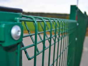 China Hot dipped brc welded wire mesh fence panel,4mm wire diameter welded wire mesh fence factory