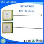 28±3dBi Gain Internal GPS Glonass Beidou Cremic Antenna for Car Navigation