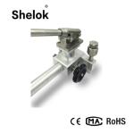 Pneumatic hand pump pressure calibrator