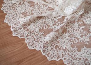 China Retro Embroidery Ivory Bridal Lace Fabric / Stretch Tulle Fabric For Wedding Dresses factory