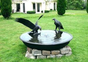 China Antique Eagle Birdbath Bowl Bronze Garden Sculpture Decoration Corrosion Stability factory
