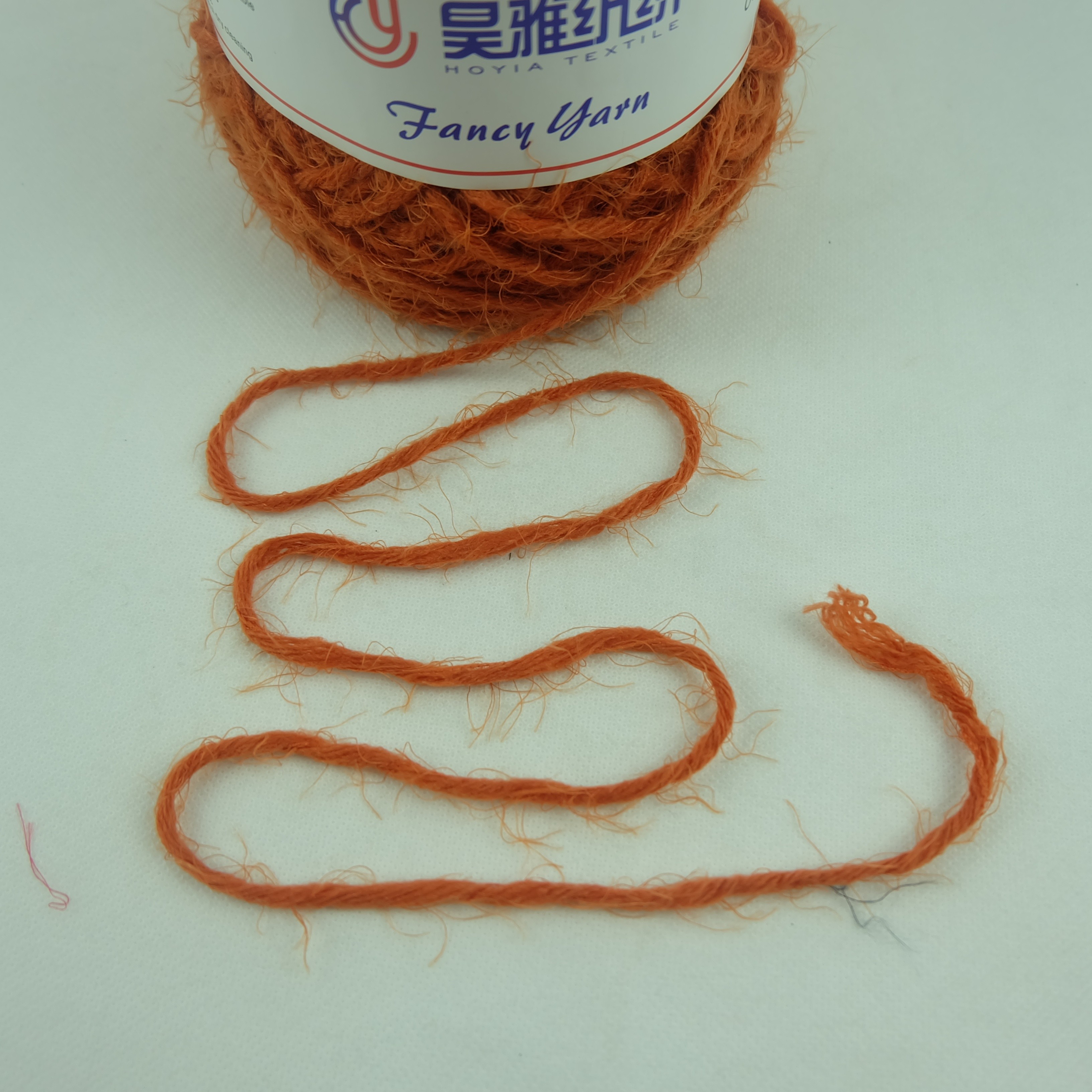 1/1.2NM Fluffy Velvet Chenille 20% Nylon 31% Acrylic 49% Polyester For Knitting Sweater Cushions