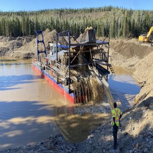 Chain Bucket Dredger Machine 120-150m³/h Capacity 15m Depth