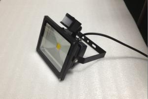 China Waterproof IP65 LED floodlight PIR sensor CE&amp;ROHS approval factory