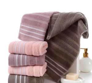 China 70*140cm Cotton Multi-Section Dark Absorbent Adult Breast Bath Towel for Men and Women factory
