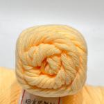 3.2NM 8 Ply Milk Cotton Yarn For Hand Knitting Bag Stockings