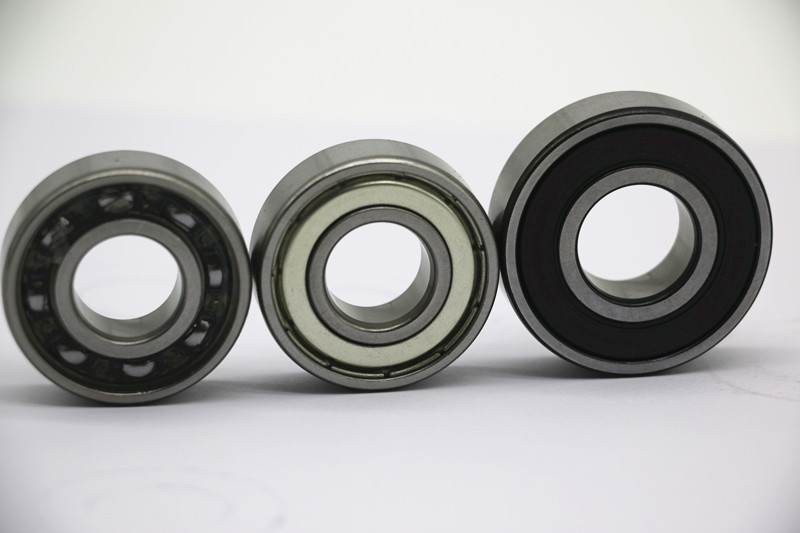 High Presion P6 Conveyor Roller Bearings 6205ZZ 25X52X15cm