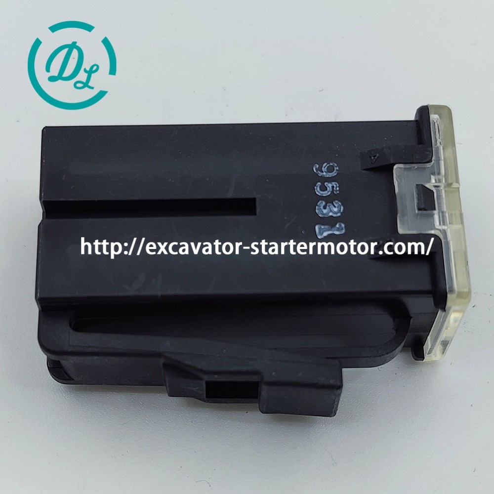 KHR1592 Sumitomo Fuse 65A Excavator Spare Parts SH75X-3B SH125X-3B