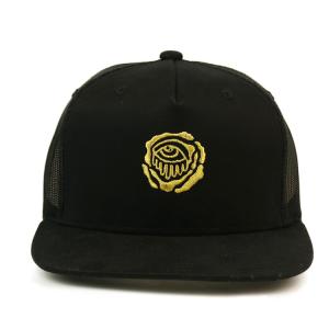 China Adjustable Snapback Trucker Cap Mesh Hat Flat Bill Black Cotton Twill Seam Tape factory