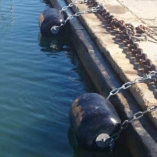 China 1.5m*3.0m Marine Polyurethane Floating Solid Foam Fender factory