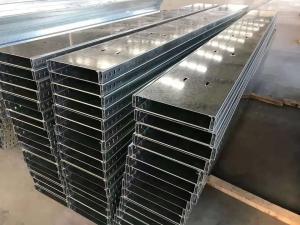 China Screws Installation Hot Dip Galvanized Perforated Cable Tray 1.5-2.5mm Thickness factory