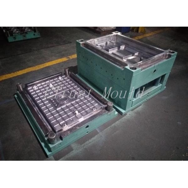 China Custom SMC Manhole Cover Compression Mold 300000-1000000 Shots factory