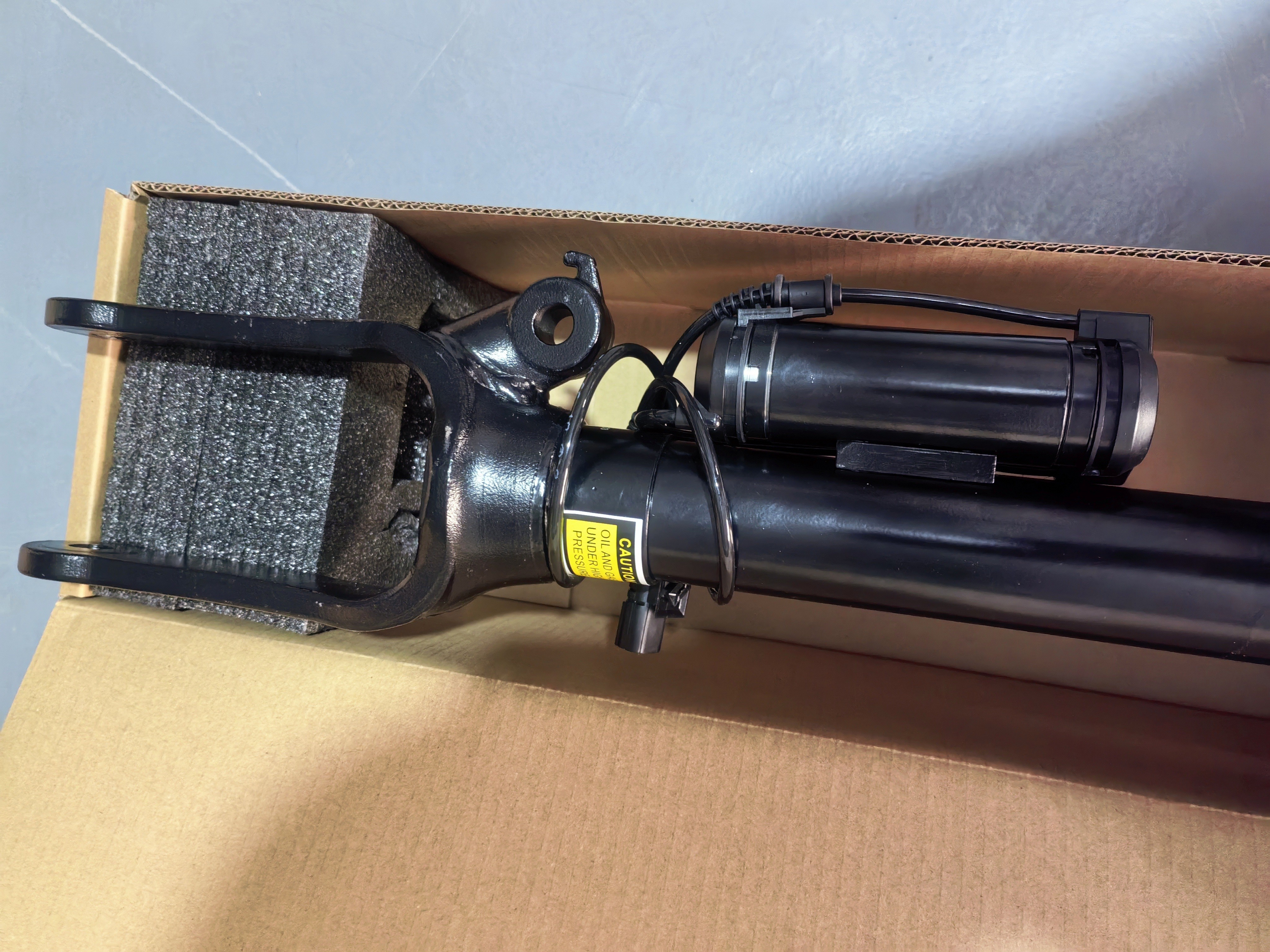 Air Spring Shock Absorber For Mercedes W164 2005-2011 Front 1643202213