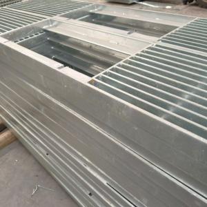 China Hot-Dip Galvanized Stainless Steel Grating Corrosion Resistant Protective Ventilation Outdoor Roofing Walkways factory