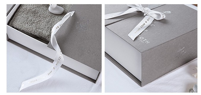 Biodegradable Baby Clothes Custom Clothing Boxes With Leather Handle