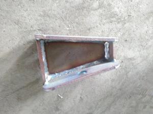 China SGS Q235 Farm Door Bracket Welding Stamping Service factory