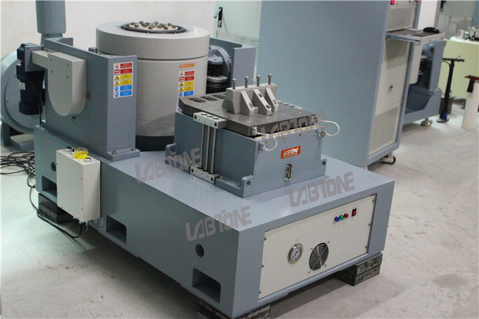 6kN Force Vibration Testing Equipment For Electrical Components With IEC/EN 60529