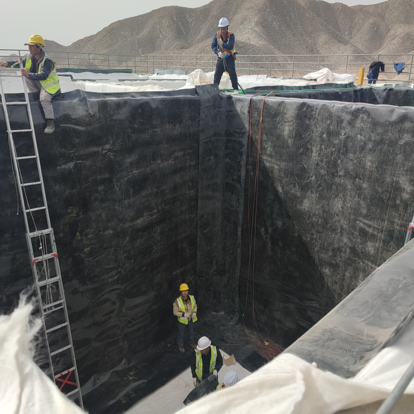 Double Smooth Surface HDPE Geomembrane 0.2mm-3mm for Fish Farm Pond Liner Aquaculture
