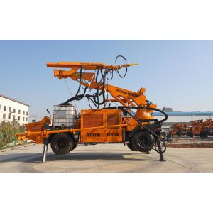 China Double Pump Concrete Shotcrete Machine , Concrete Sprayer Machine Poweful Pumping on sale