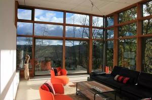 China 6000 Series Wooden Grain Transfer OEM Aluminium Alloy Windows factory