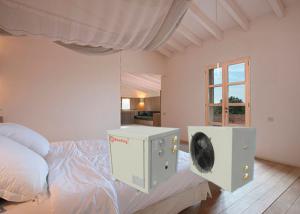 China MDIV30D-FT Inverter Air to Water Air Conditioners Split Mini Heat Pump Water Heater factory