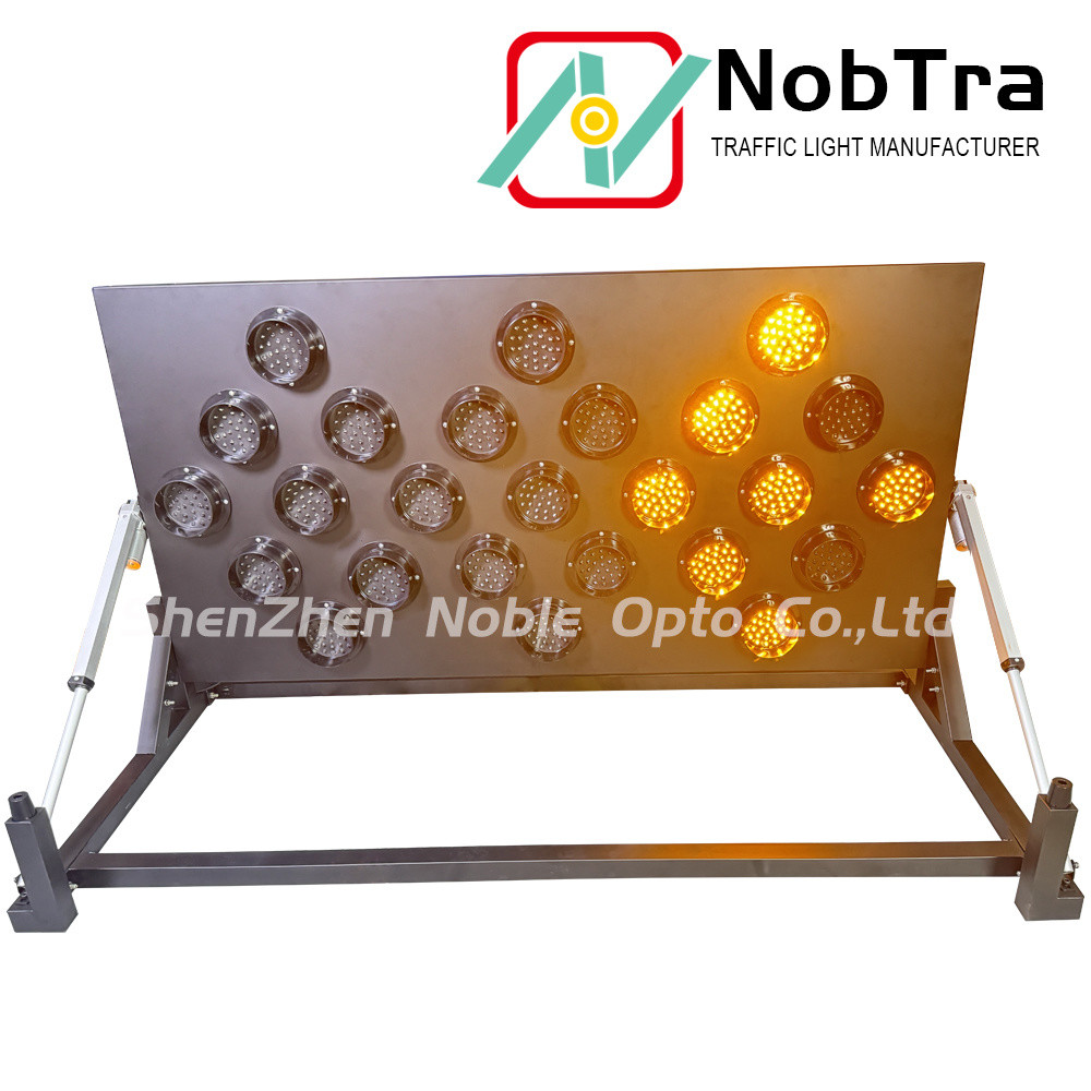 Painted Iron Traffic Management LED Arrow Board with 25 Amber Lamps