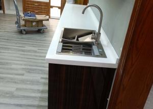 China Polished Quartz Stone Top Impact Resistance Pure Series White Quartz Slab Pure Series factory