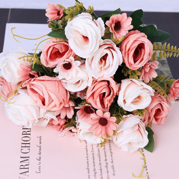 European style simulation rolled edge rose wedding bouquet, wedding photography