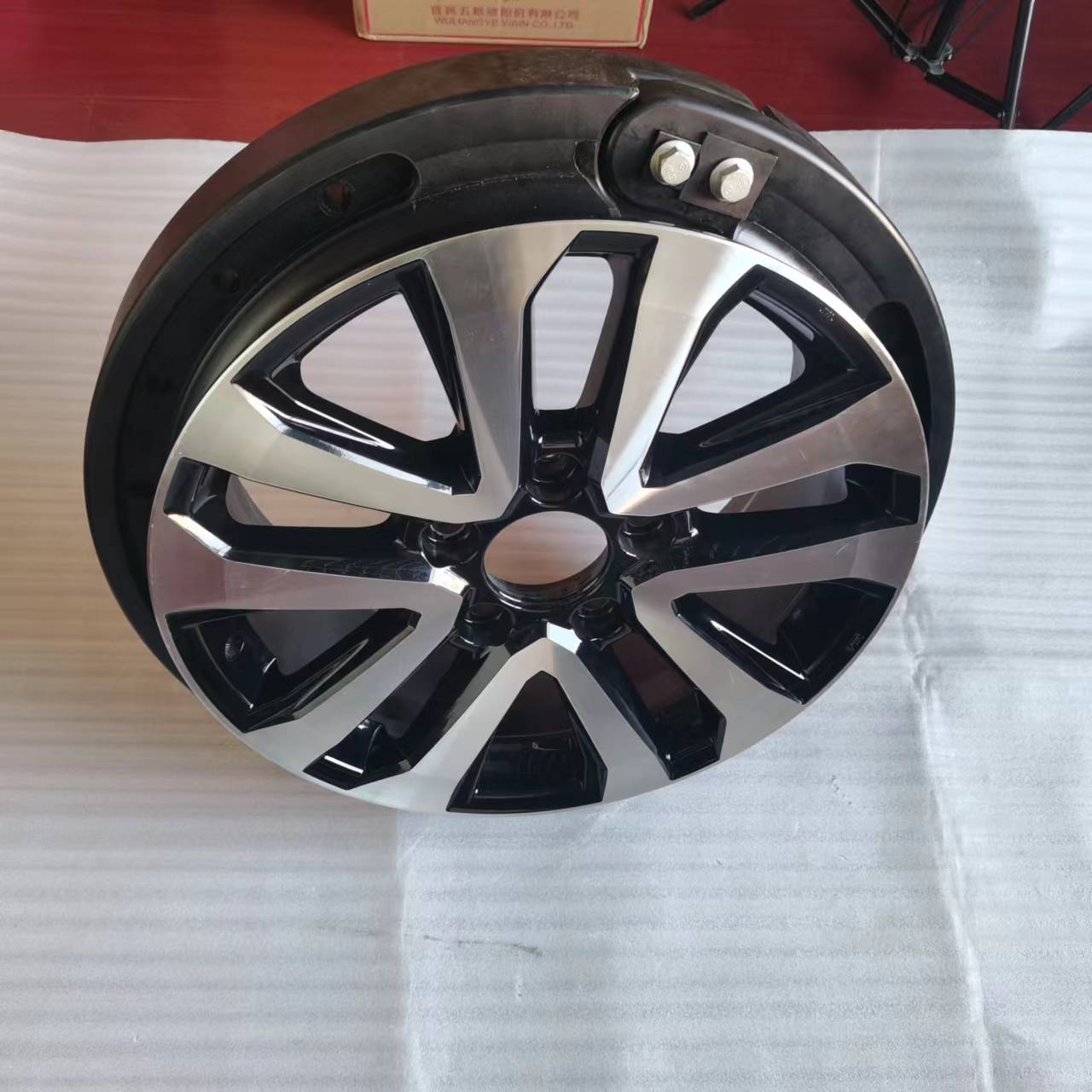 Explosion Proof Bulletproof Flat Tyre Protection Runflat Inserts 20 Inch 21 Inch