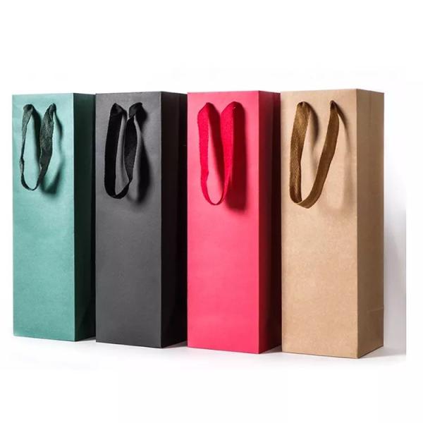 China Recyclable Printed Paper Carrier Bags With Paper Twist Handle factory