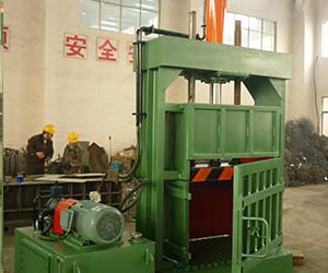 China Industrial Plastic Compactor Baler Compact Cardboard Baler Easy Maintenance factory
