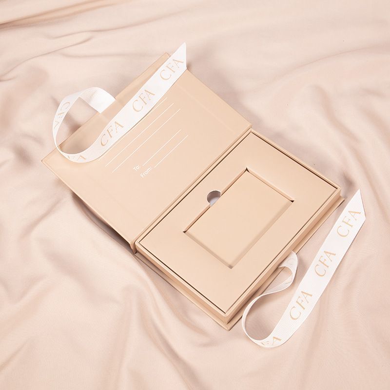 Custom Luxury Empty Magnetic Bonbon Bar Sweet Gift Packaging Package Box Chocolate Candy Card Shapoo Cosmetic Jewelry Luxury Book Shape Boxes