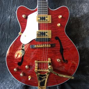 China Grand Transparent red, gold tremolo. Free delivery, picture real shooting 333 jazz old electric guitar quilted maple top factory