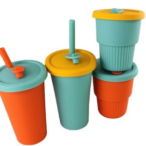 China Travel Camp Collapsible Silicone Coffee Cup 350ml With Straw Lid on sale