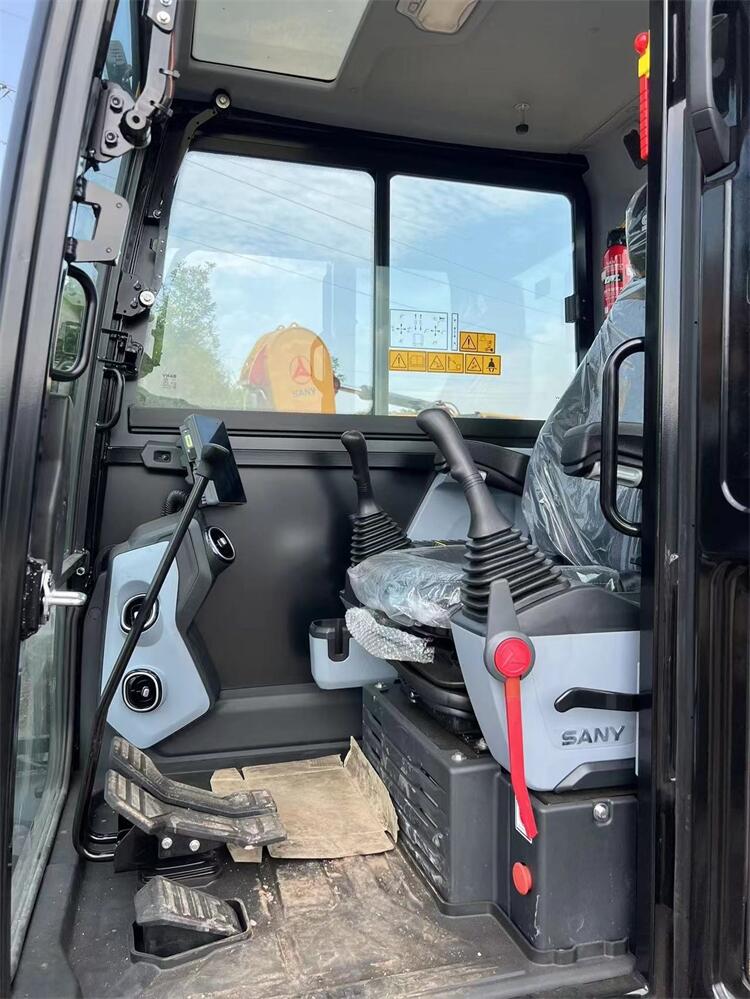 5000 KG Sany SY55 SY60 Excavator Cabin Foot Mat with and ISUZU Engine in Shanghai