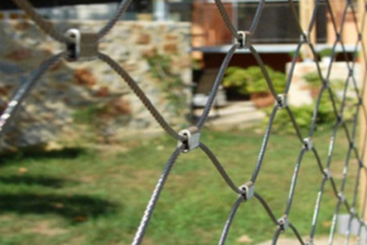 China Heavy Duty Stainless Steel Mesh Black Oxidized Metal Mesh Screen factory