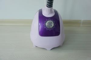 China Electric Handheld Garment Steamer Laundry Appliances For Nylon Drapery factory