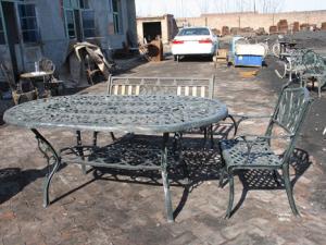 China Open Air Balcony Courtyard Cast Iron Garden Table And Chairs Modern Leisure factory